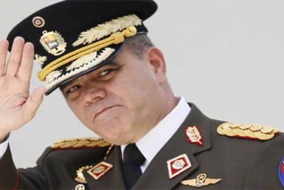 Vladimir Padrino, el militar leal a Cuba que tortura a militares venezolanos hasta llevarlos al suicidio