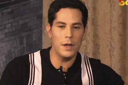 Cristian Ch&aacute;vez ex de RBD desvel&oacute; que fue amenazado por Televisa tras salir del cl&oacute;set