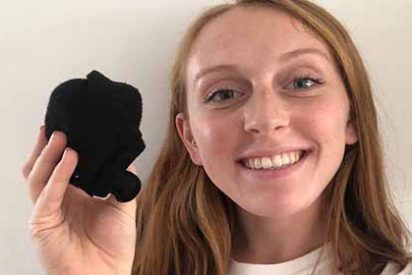 Puso a la venta sus asquerosos calcetines sudados y los fetichistas salieron como moscas