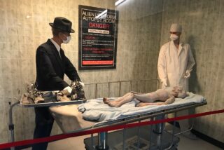 Autopsia a un alien&iacute;gena: los extraterrestres de Roswell