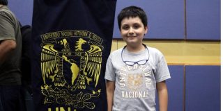 Un 'Sheldon Cooper' de carne y hueso denuncia ser v&iacute;ctima de bullying en la universidad