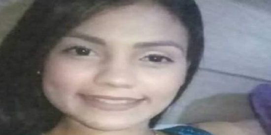 El brutal asesinato de una mujer en Surinam: la encuentran desnuda y con tres pu&ntilde;aladas en el pecho